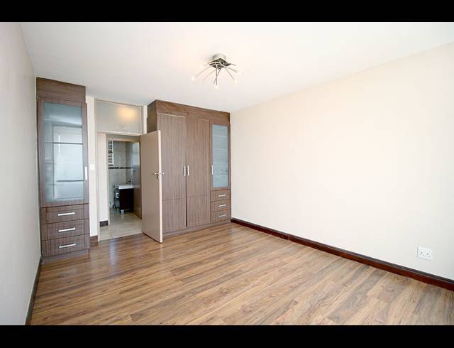 1 BEDROOM APARTMENT FOR SALE IN BEDFORD GARDENS